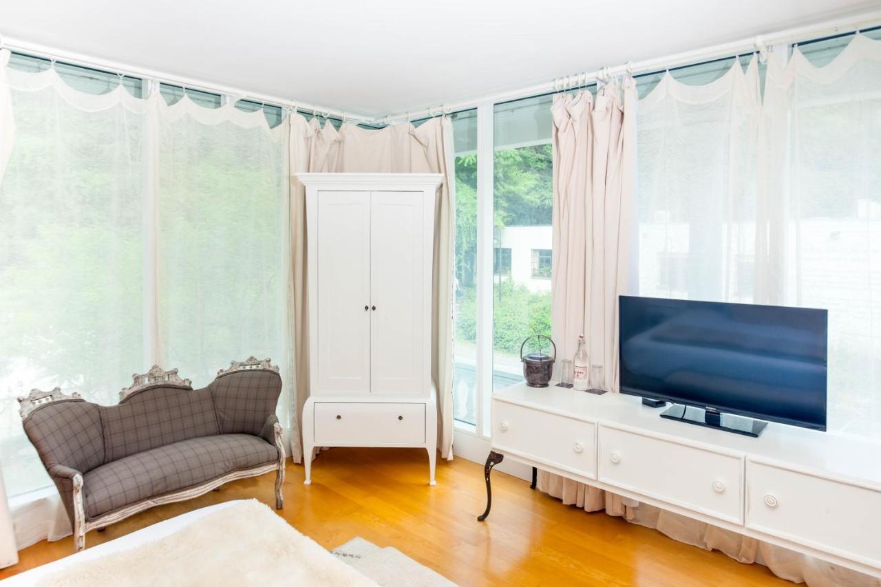 Premium Queen Room